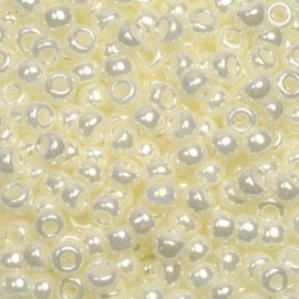 Miyuki round beads ceylon antique ivory pearl 